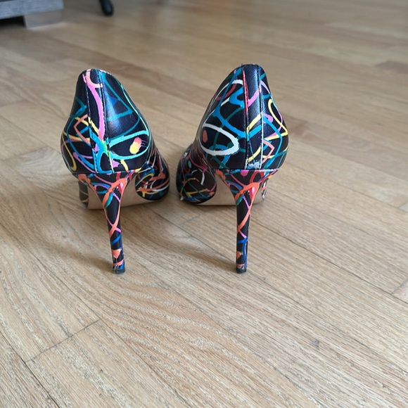 Botkier “Marci” Pump Heels - Picture 3 of 6